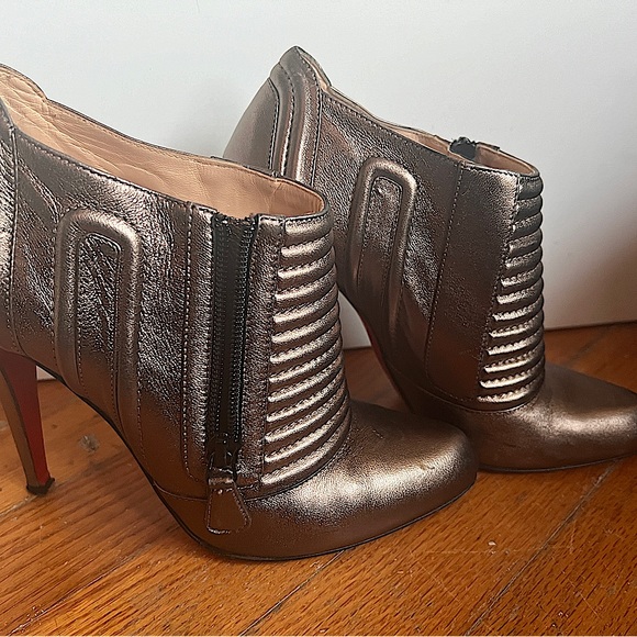 Vintage Christian Louboutin size 40. - Picture 4 of 7